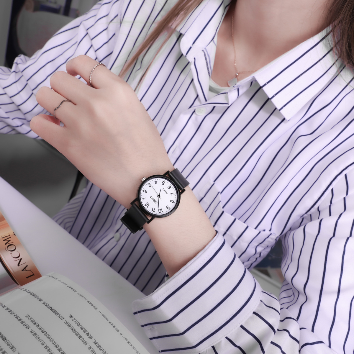 Yikaze นาฬิกาข้อมือผู้หญิงสีดำ - Silicone Band Women บทวิจารณ์และราคา