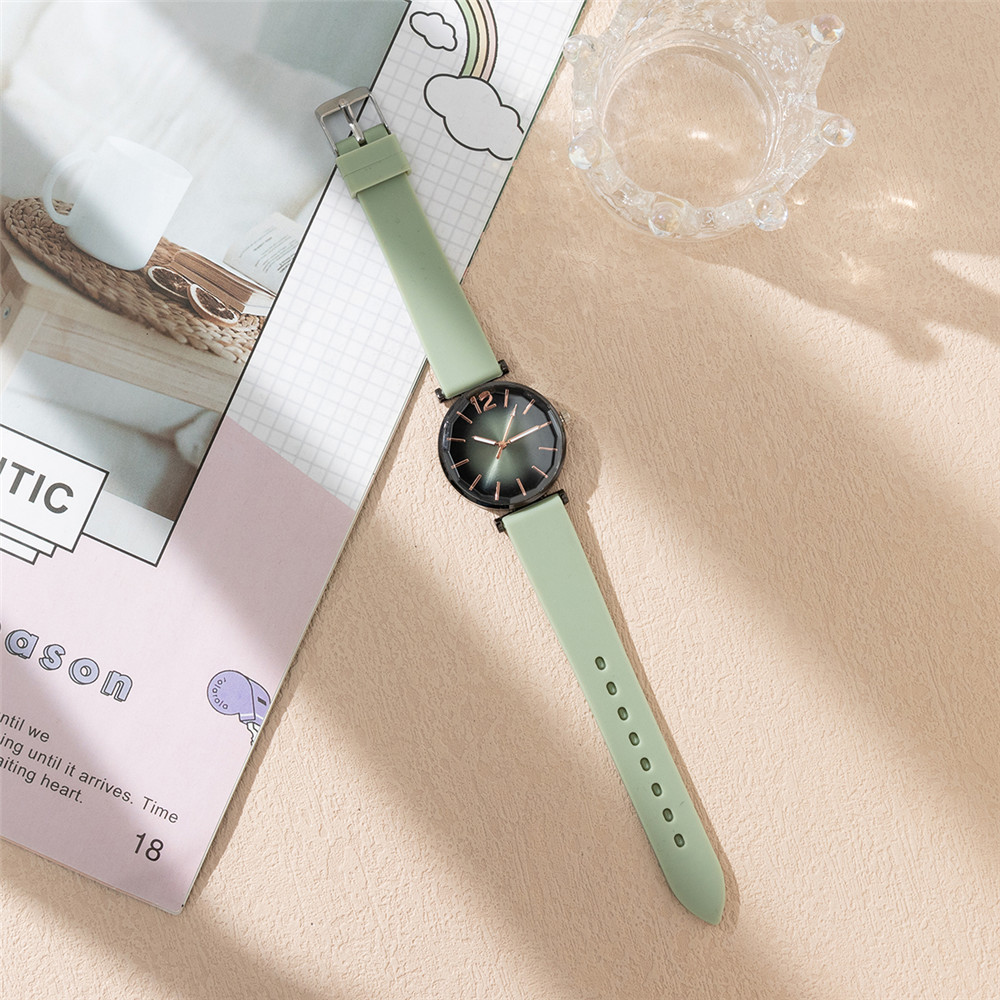 แฟชั่นผู้หญิงกีฬาสีดํา Dial คว - Silicone Band Women บทวิจารณ์และราคา